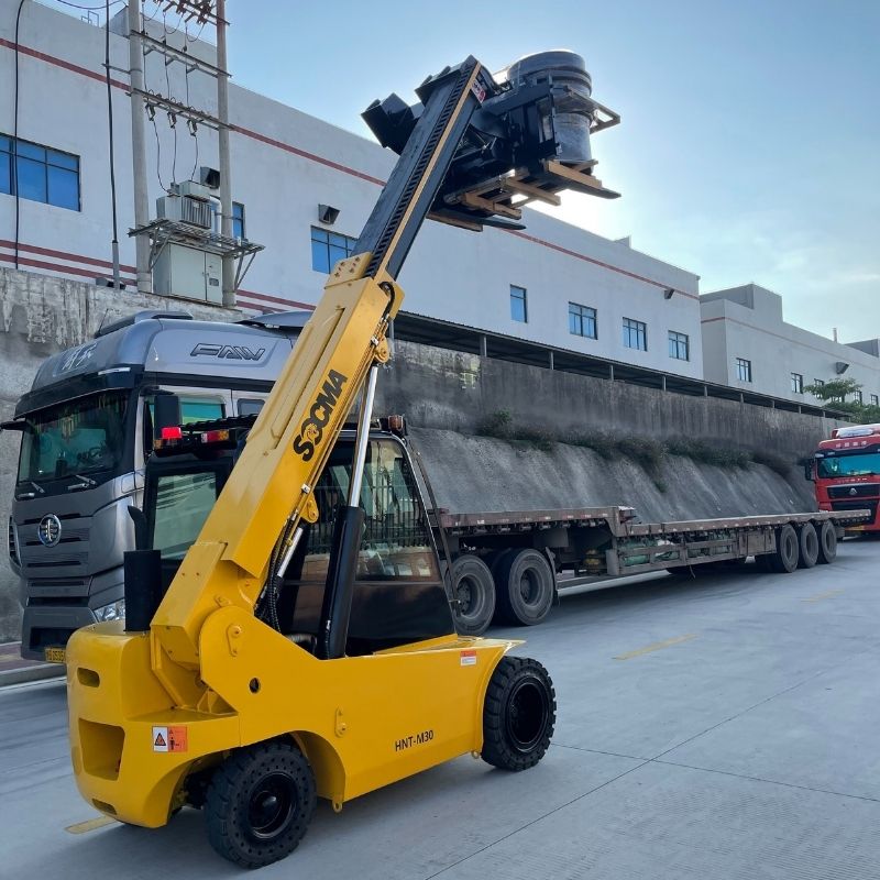 Empilhadeira Telescópica Mini SOCMA HNT-M25 de 2,5 Toneladas para Construção e Armazenagem